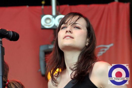 Joy Denalane (D) 21. Summer Jam, Fuehlinger See Koeln - Red Stage 16. Juli 2006 (16).jpg